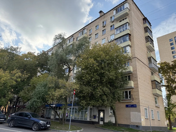 Квартира с изолированными комнатами с окнами во двор
