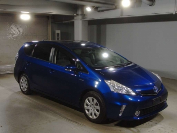 Минивэн гибрид Toyota Prius Alpha кузов ZVW41W модификация S L Selecti