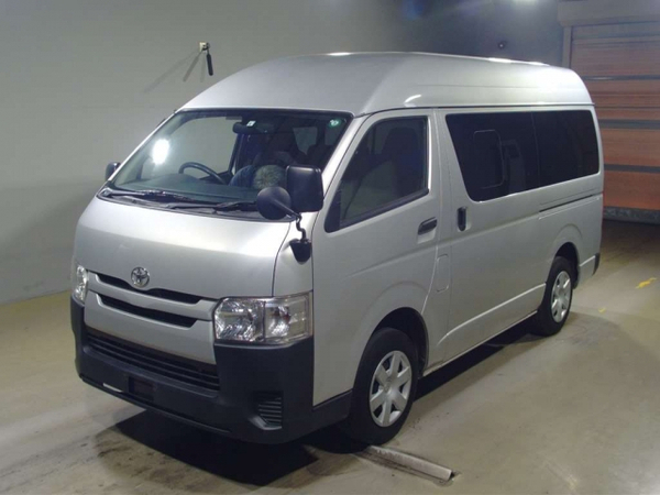 Грузопассажирский микроавтобус категория B Toyota Hiace Van кузов TRH