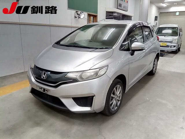 Хэтчбек Honda Fit кузов GK4 модификация 13G F Package 4wd