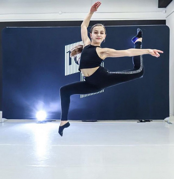 Contemporary Dance - танцы для девочек в Новороссийске