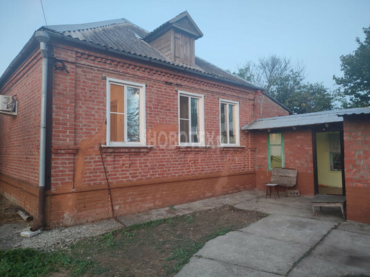 Кирпичный дом из 4 комнат
