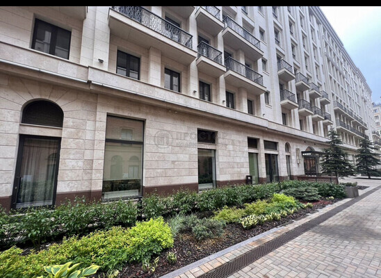 Продам коммерческое помещение 86.4 м2, Софийская наб, 34, Москва г