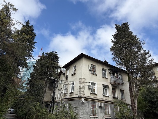 Хорошая квартира в "СТАЛИНКЕ"