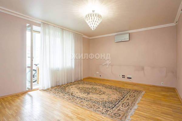 Продается 4-комн. квартира 114 кв.м.