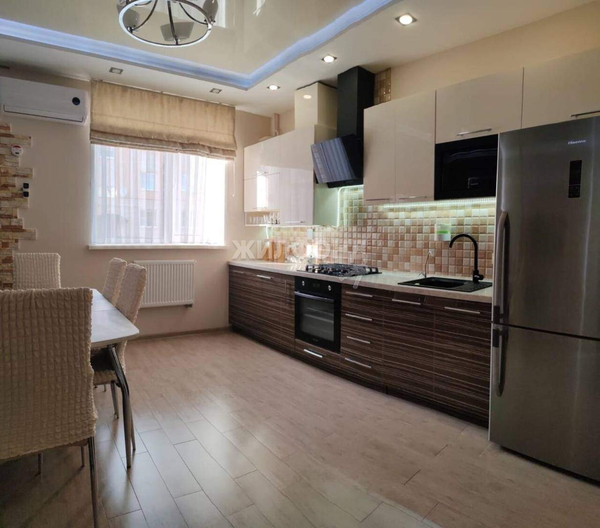 Продается 2-комн. квартира 65 кв.м.