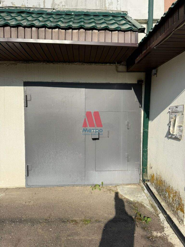 Продается место на закрытой стоянке, 19 м2
