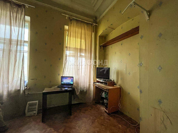 Продается комната 21.2 м2 в 6 ком.кв.