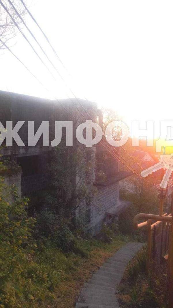 Продается земельный участок 6 сот.