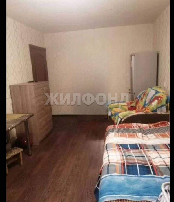 Продается комната 17 м2 в 3 ком.кв.