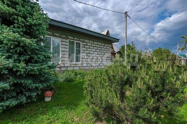 Дом 100 м2 на участке 9 сот.