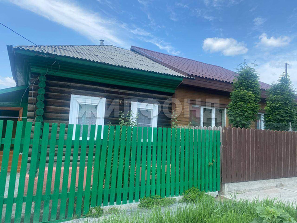 Часть дома 42 м2 на участке 2 сот.