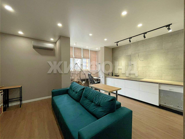 Продается 2-комн. квартира 63.7 кв.м.