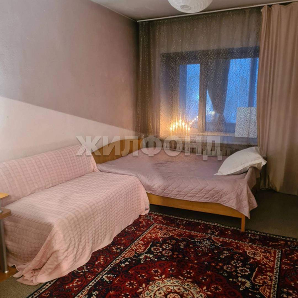 Продается 1-комн. квартира 42 кв.м.
