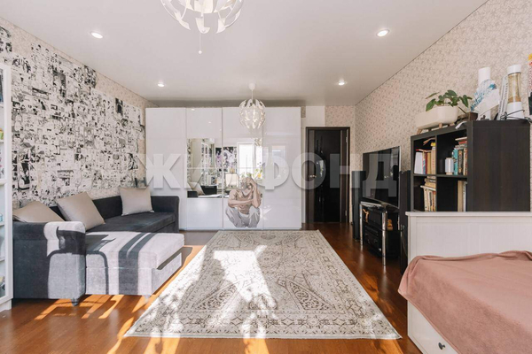 Продается 3-комн. квартира 94 кв.м.