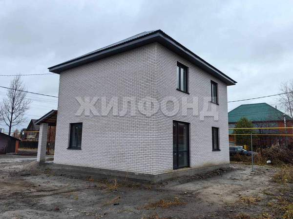 Дом 130 м2 на участке 5.92 сот.