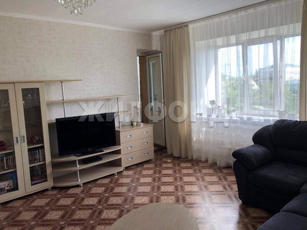 Продается 2-комн. квартира 79.2 кв.м.
