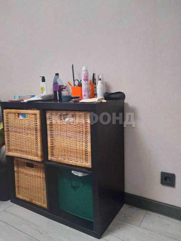 Продается комната 17 м2 в 6 ком.кв.