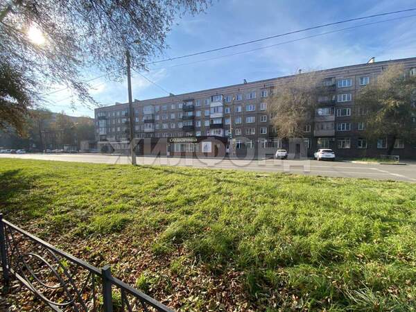 Продается 2-комн. квартира 42.9 кв.м.