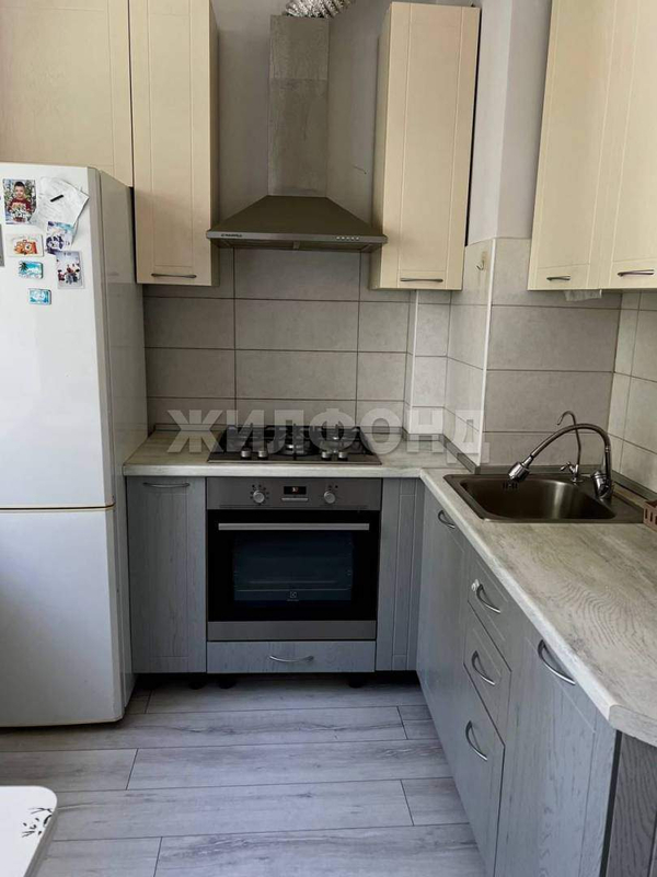 Продается 3-комн. квартира 56.8 кв.м.