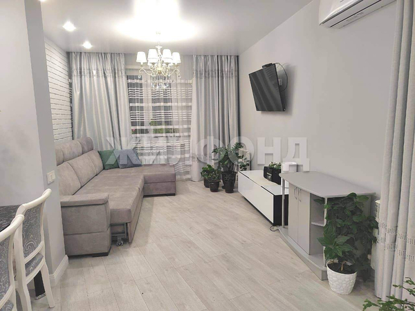 Продается 2-комн. квартира 72.7 кв.м.
