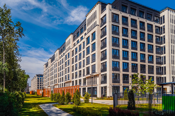Продам 2-комн. квартиру 140.3 кв.м.