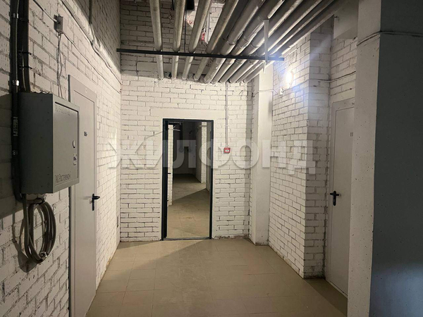 Продается склад 7.9 м2