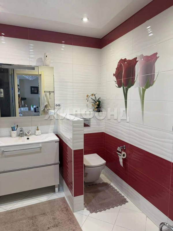 Продается 4-комн. квартира 120 кв.м.