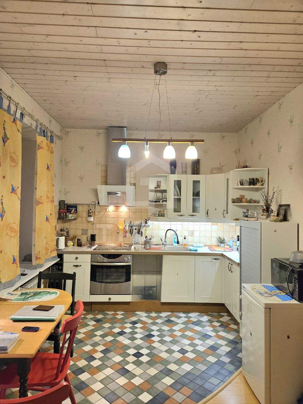 Продам 2-комн. квартиру 85.5 кв.м.