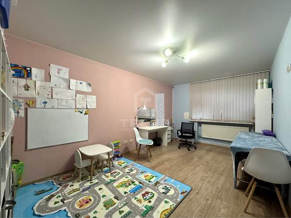 Продам 3-комн. квартиру 79.4 кв.м.
