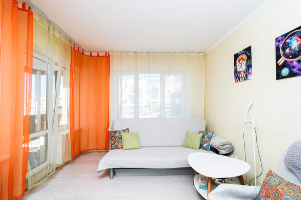 Продам 2-комн. квартиру 55.8 кв.м.