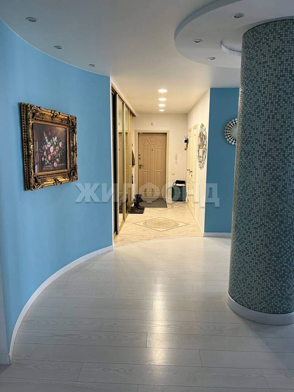 Продается 4-комн. квартира 135 кв.м.