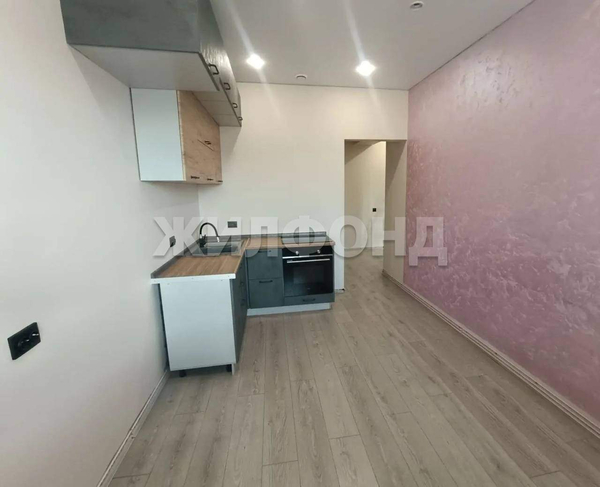 Продается 1-комн. квартира 42 кв.м.