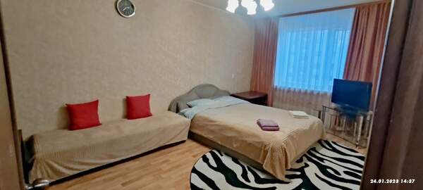 Сдам посуточно 1-комн. квартиру 37 м2.