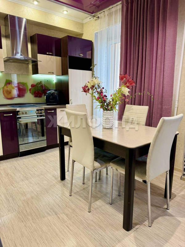 Продается 4-комн. квартира 86.5 кв.м.