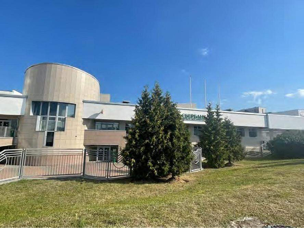 Торговое помещение 1760.2 м2 в аренду
