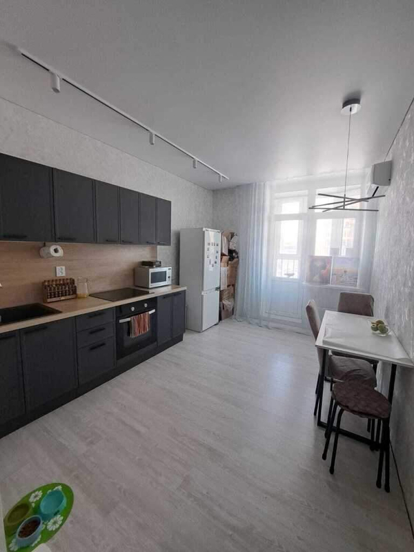 Продается 2-комн. квартира 61.4 кв.м.