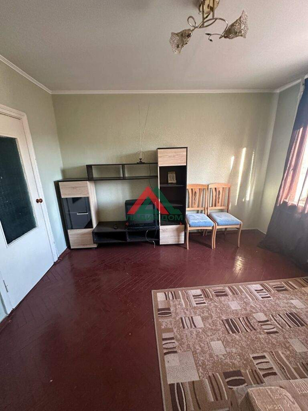 Продается 1-комн. квартира 18.6 кв.м.