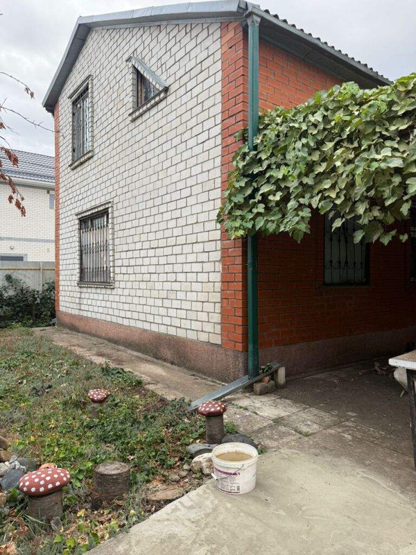 Дом 127.3 м2 на участке 10.1 сот.