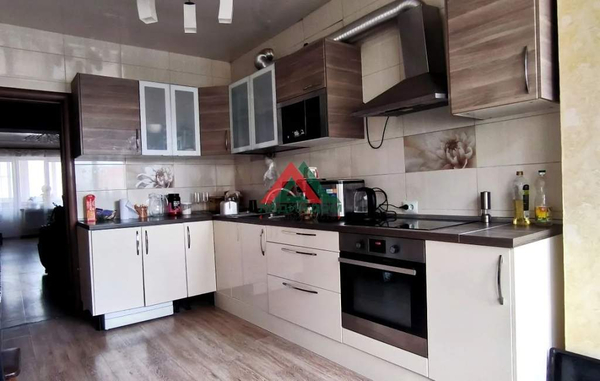 Продается 2-комн. квартира 58.5 кв.м.