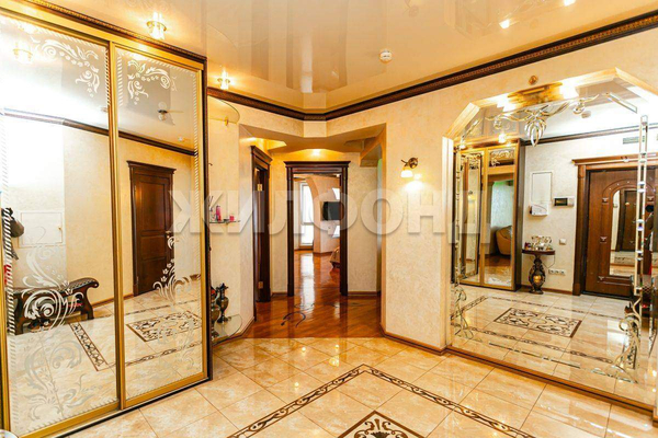 Продается 3-комн. квартира 111.3 кв.м.