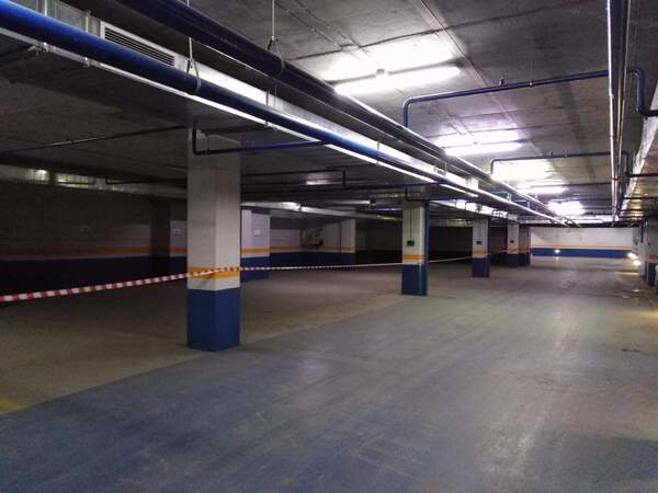 Продается место на открытой стоянке, 27.45 м2
