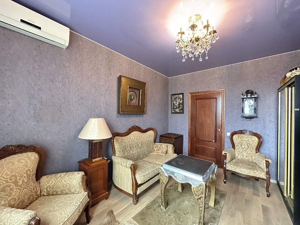 Продам 2-комн. квартиру 50.4 кв.м.