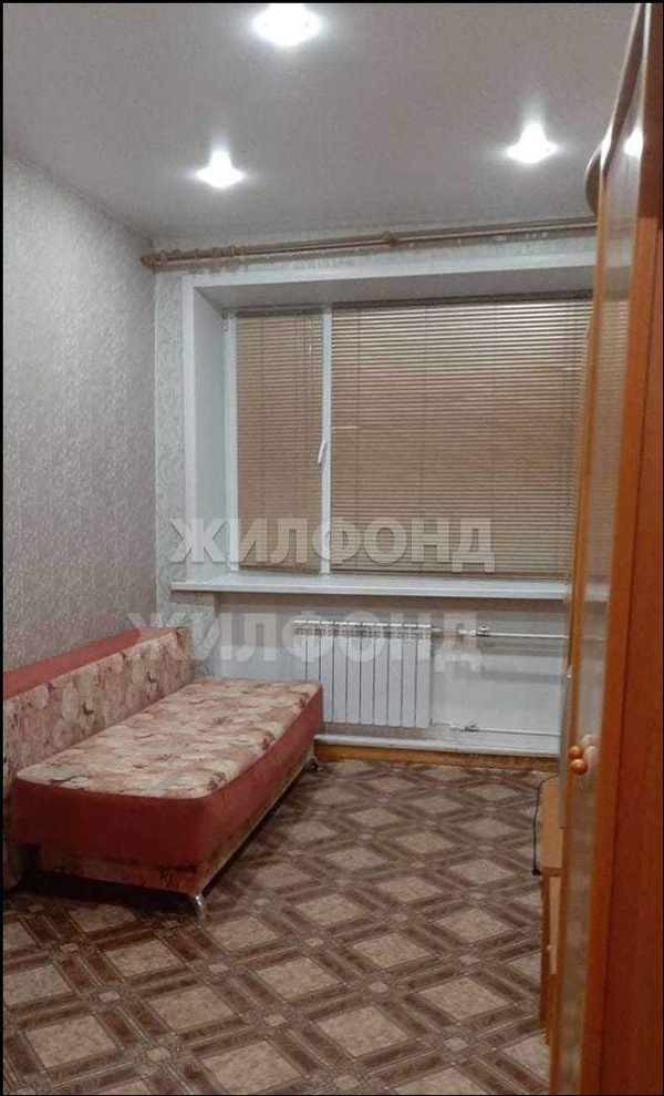 Продается комната 12.6 м2 в 3 ком.кв.